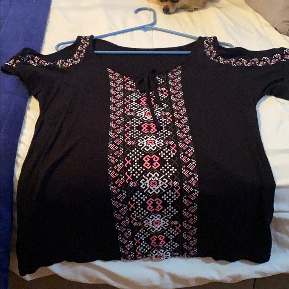 Black shirt with tribal design